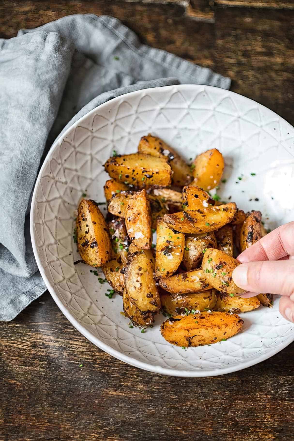 Chipotle Mayo Roasted Potato Wedges