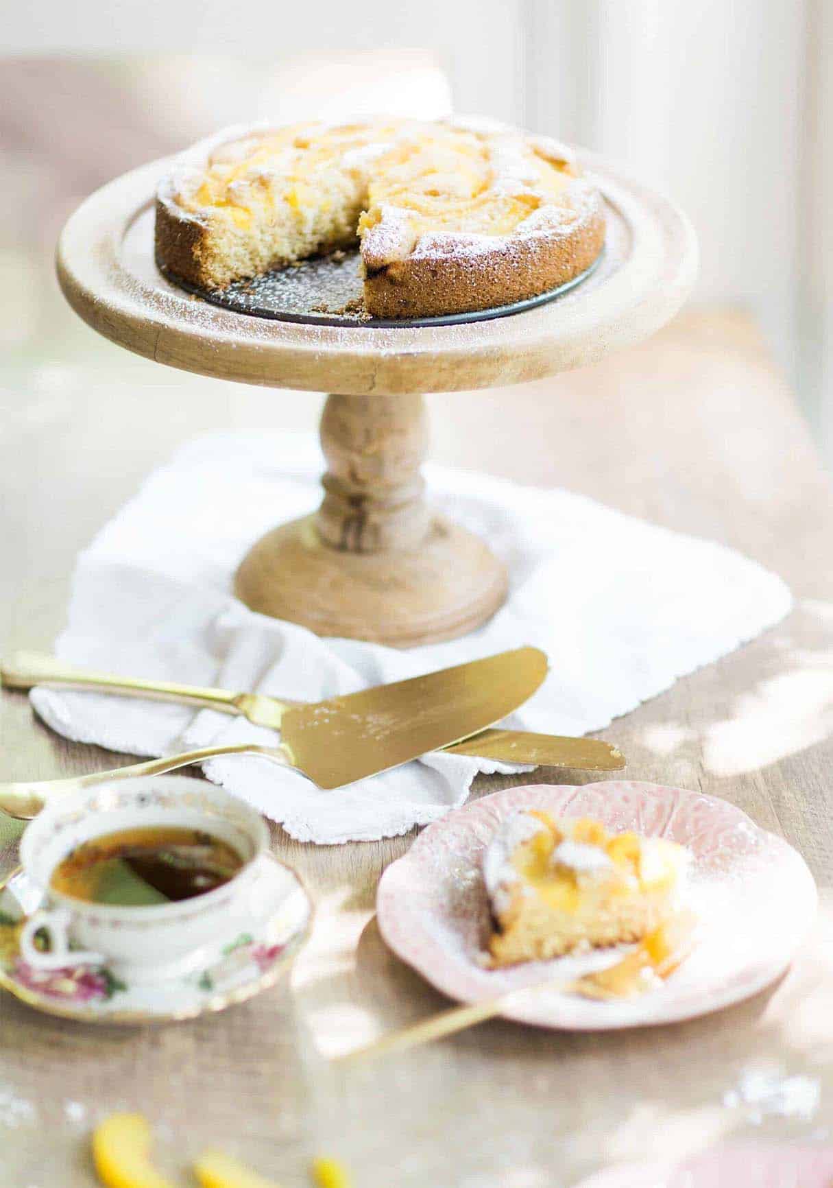 How to Make The Perfect Peach Cake