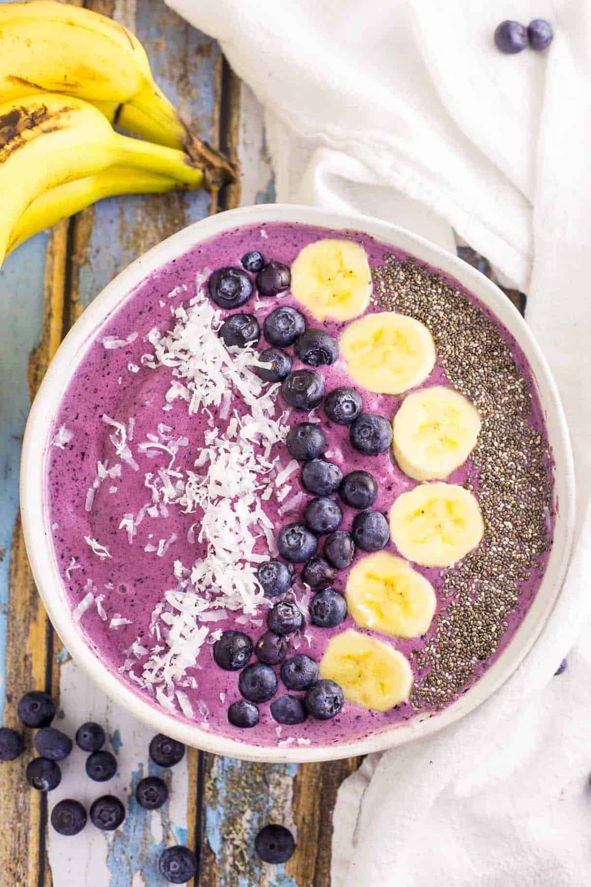 Blueberry Healthy Smoothie Bowl