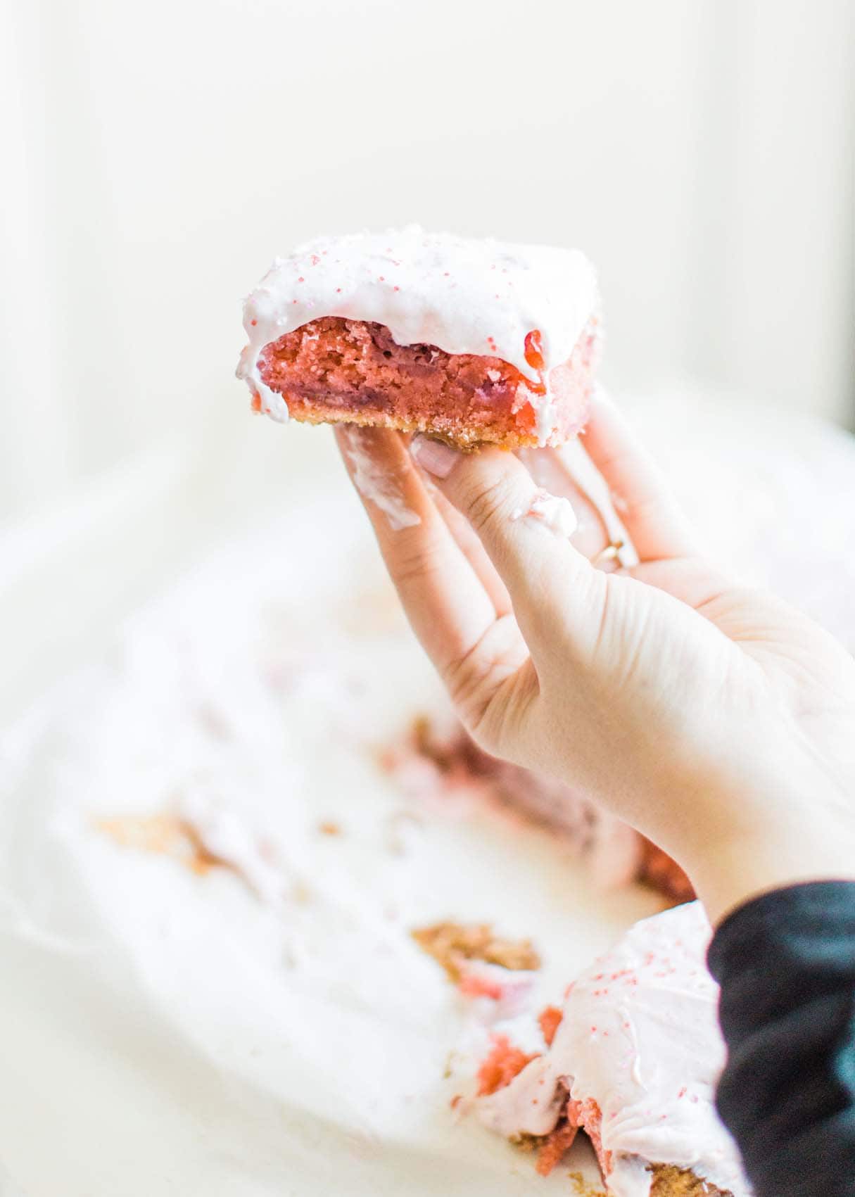 Easy Strawberry Cake Perfect For Kids