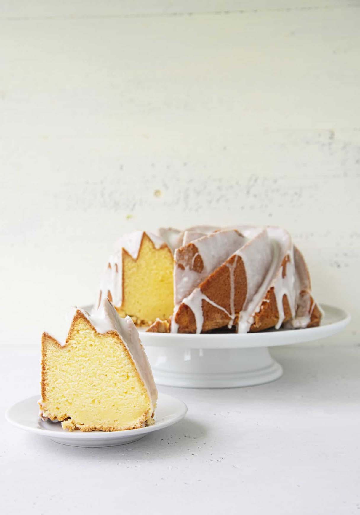 Traditional Lemon Limoncello Pound Cake