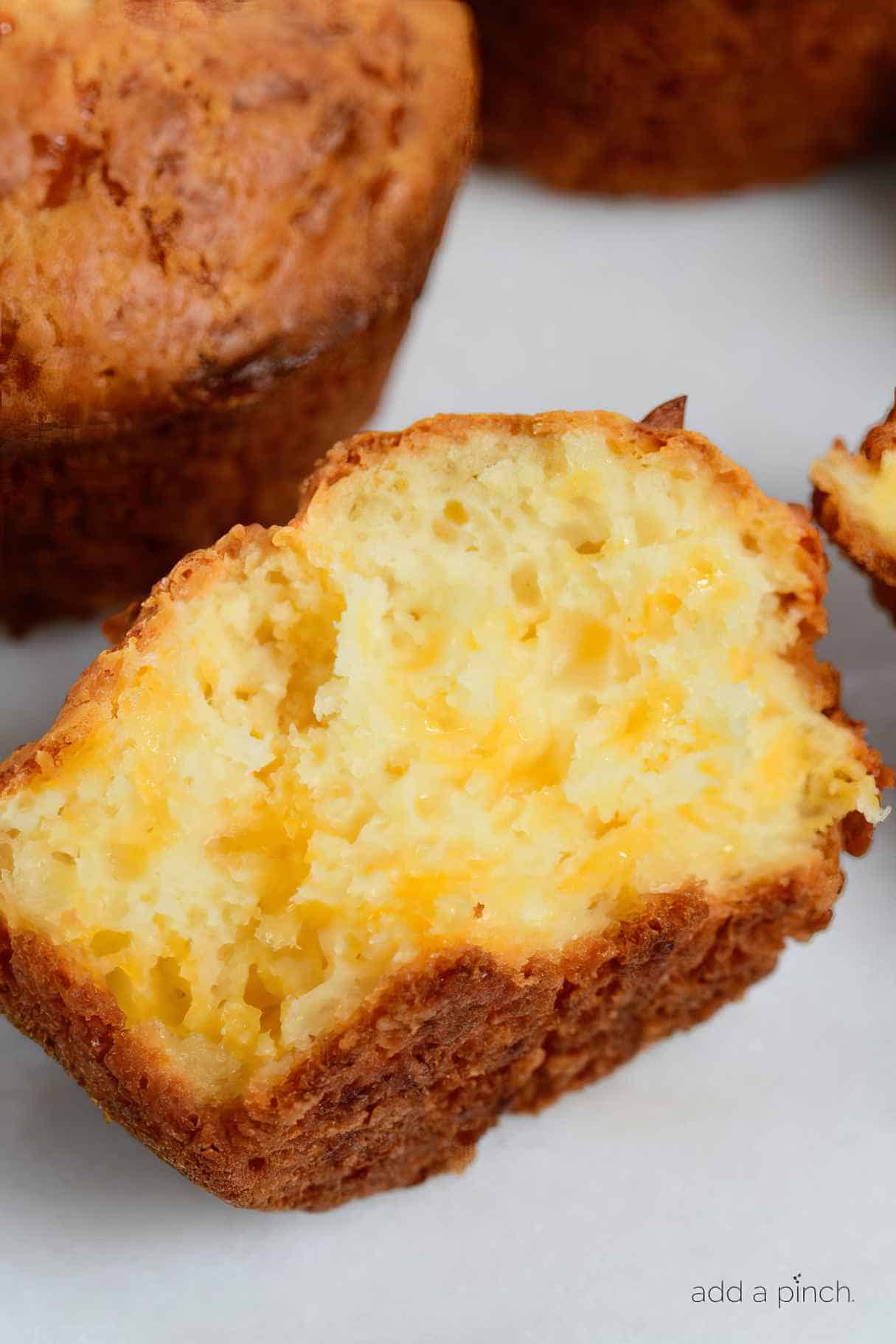 Easy Cheddar Cheese Muffins