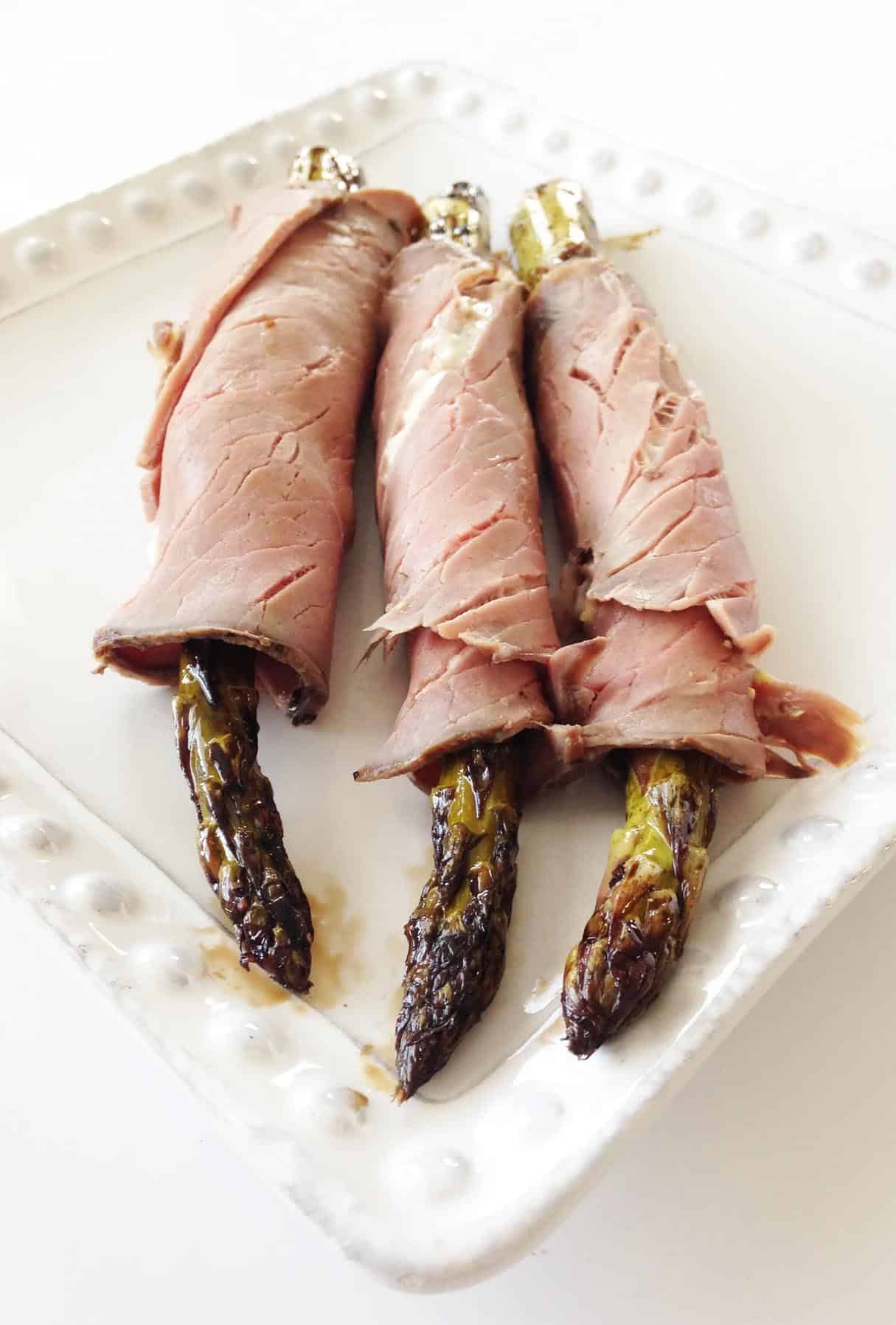 Easy Low-Carb Asparagus and Roast Beef Roll Ups