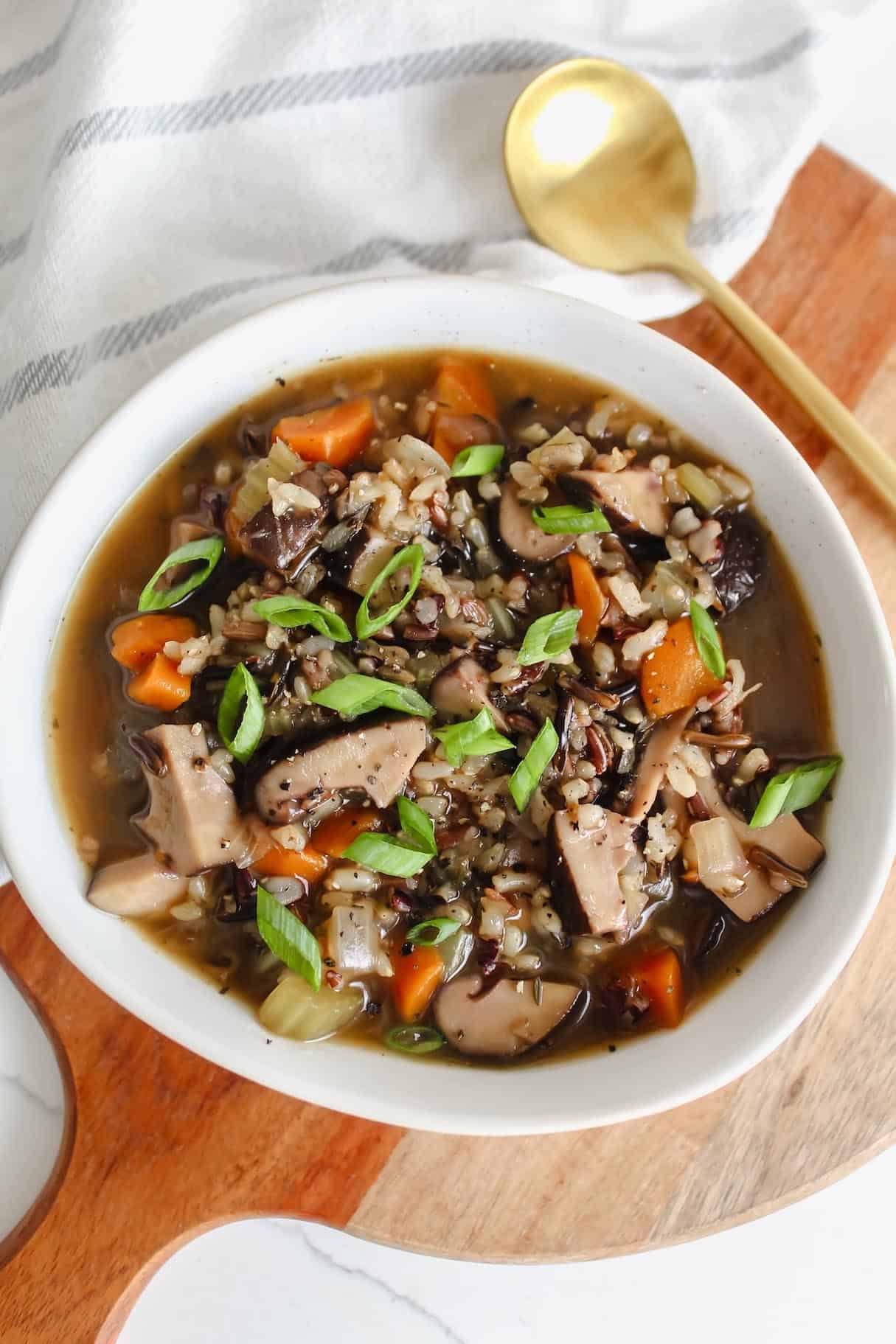 Instant Pot White Bean Soup with Garlic, Mushrooms and Farro