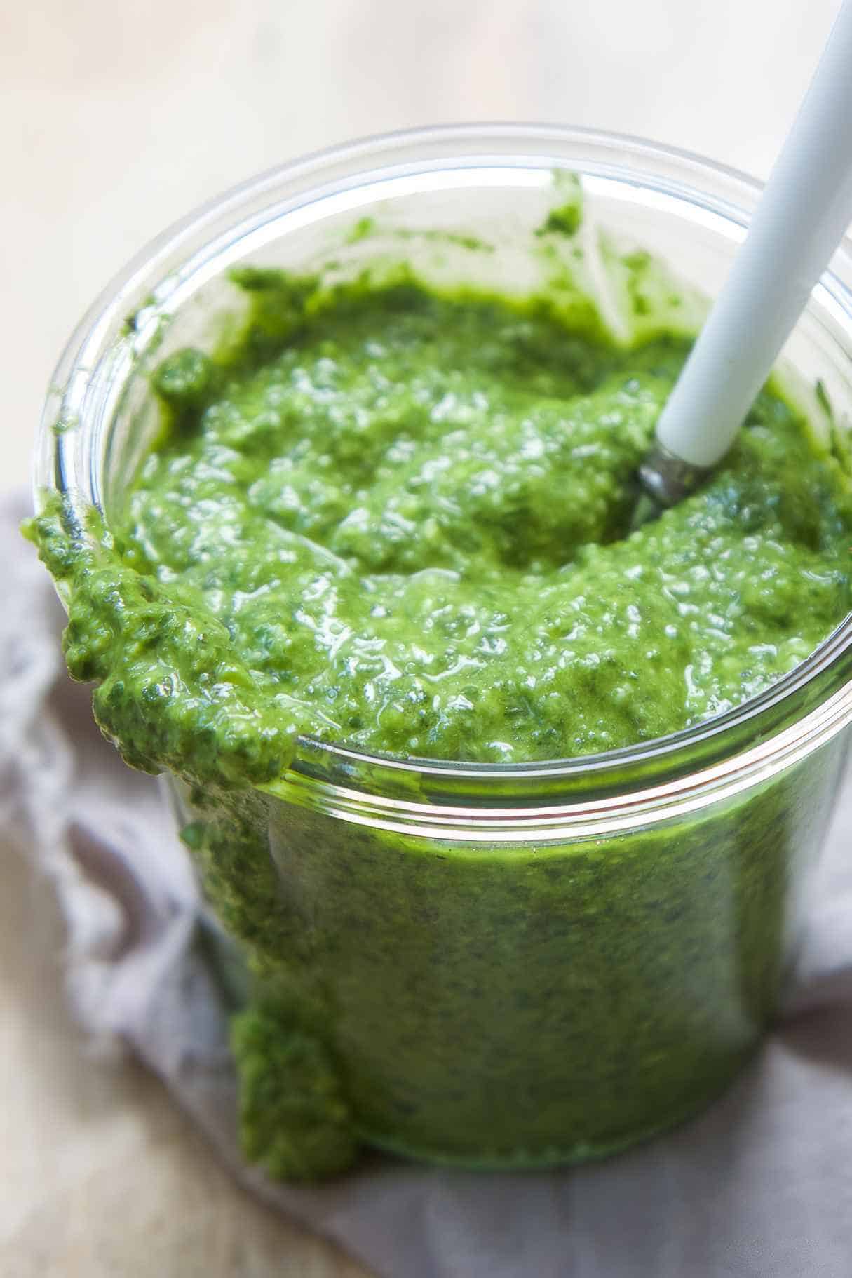 Kid-friendly Basil-lemon Pesto without Nuts in Blender or Food Processor