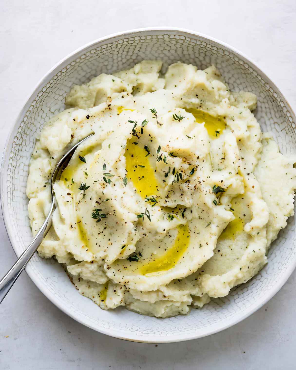 Roasted Garlic Mashed Cauliflower (Side Dish Idea for Prime Rib)