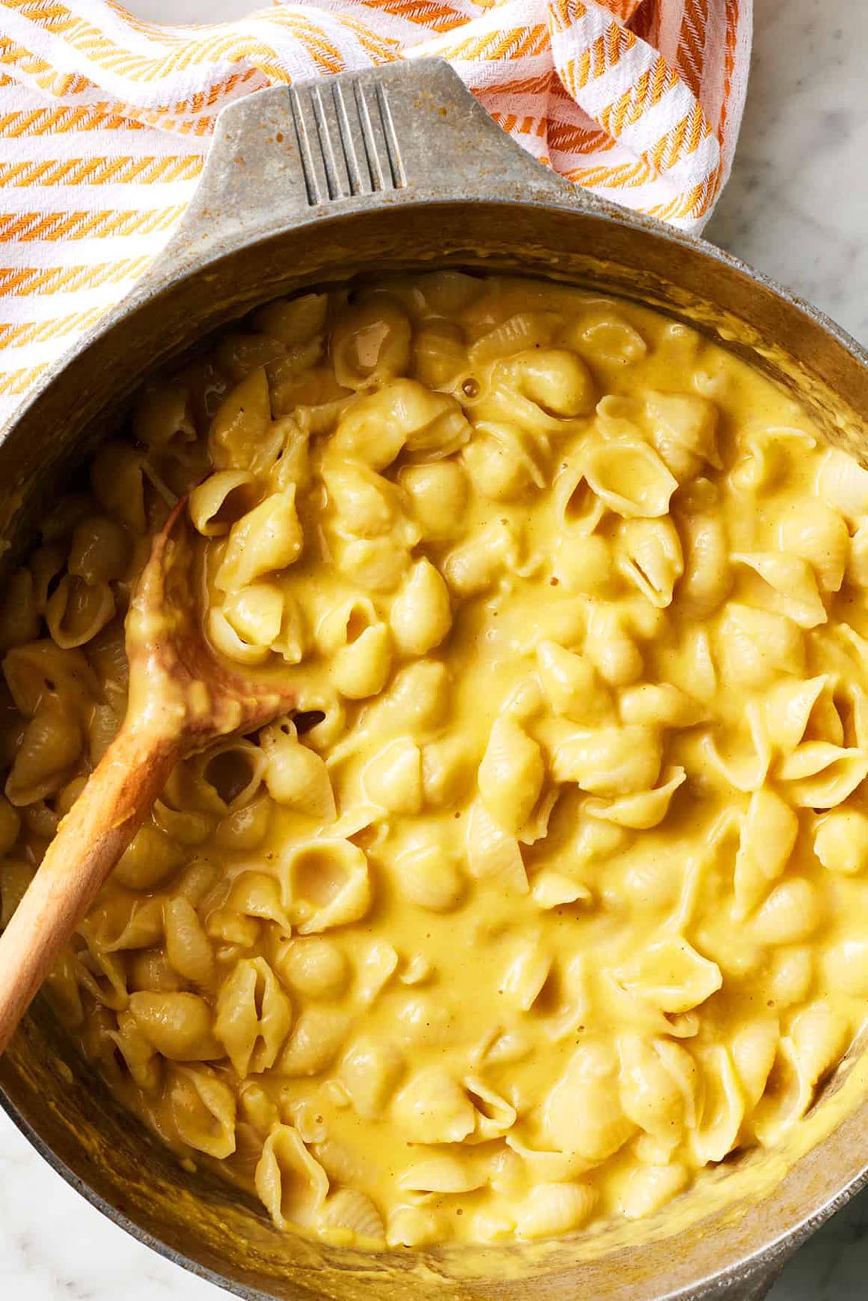 Festive Butternut Squash Mac and Cheese with a Crispy, Buttery Breadcrumb Topping