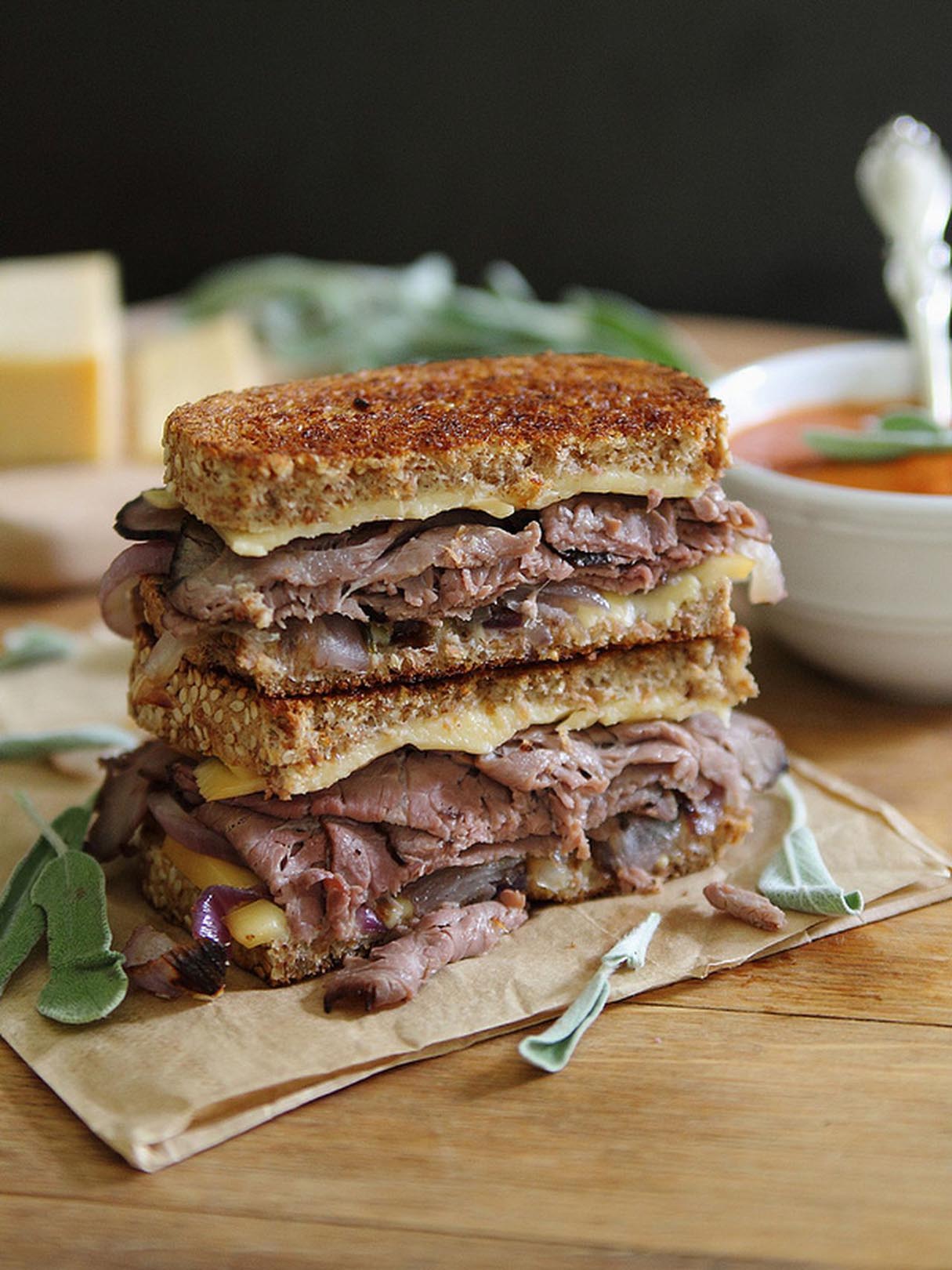 Roast Beef Smoked Gouda Grilled Cheese